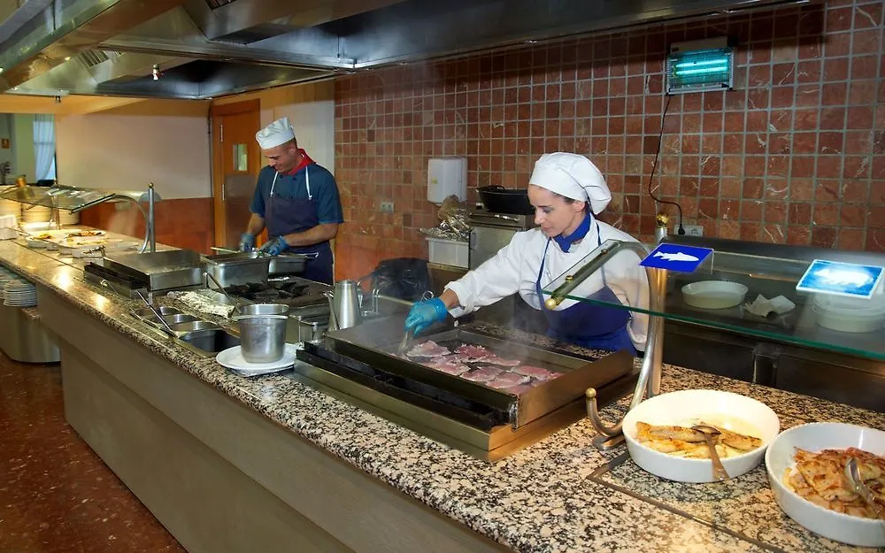 Hotel Puente Real Торремолинос