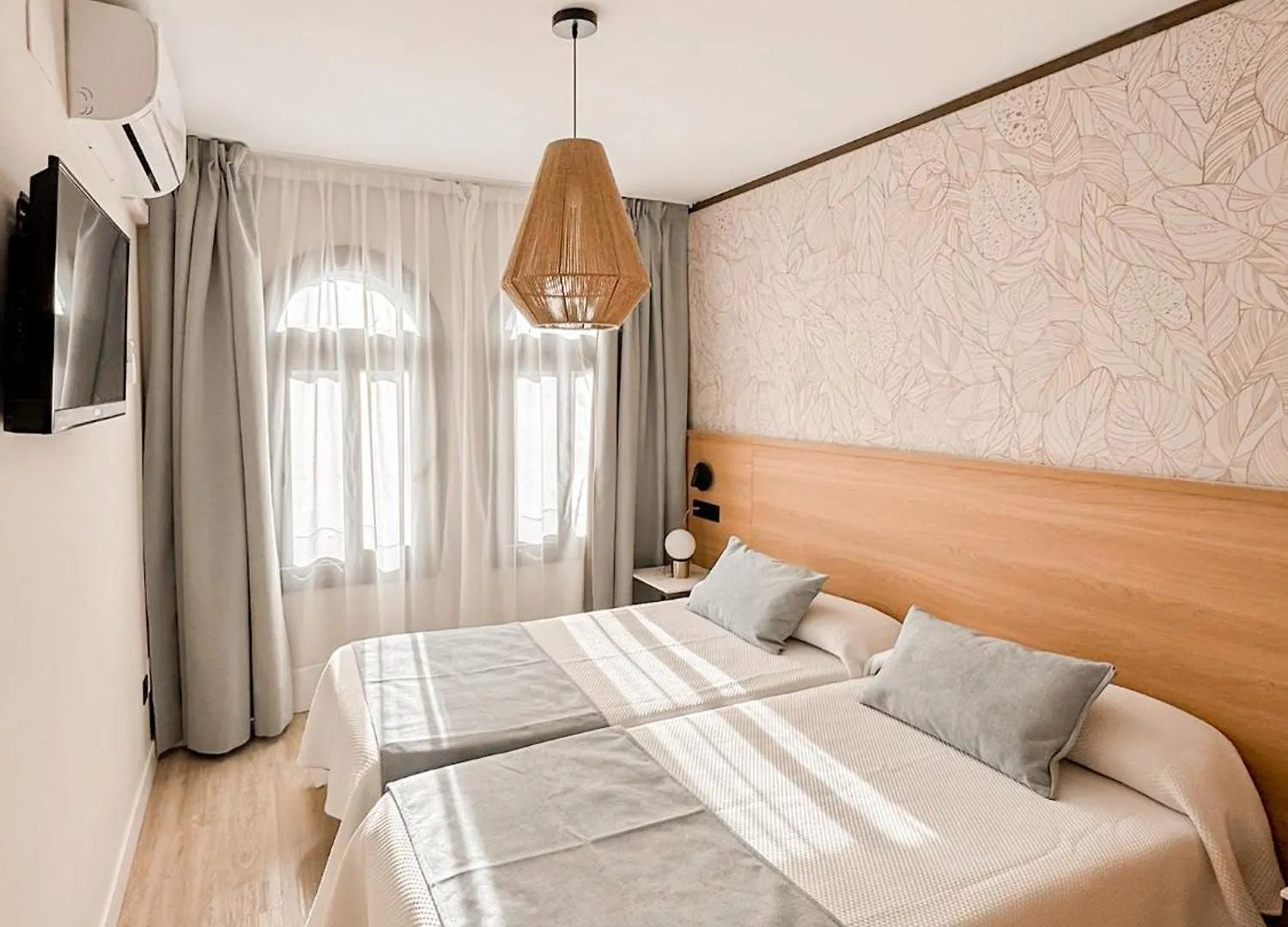 Hotel Puente Real Торремолинос